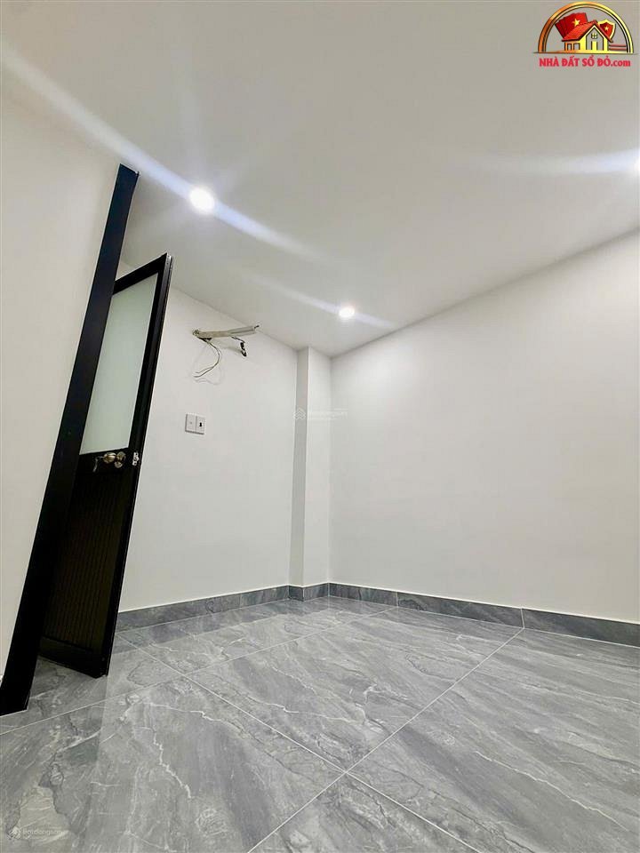 Bán nhà đất Đường Lạc Long Quân – Phường cũ 5 Quận 11 – Phường mới 5 – Thành phố Hồ Chí Minh Diện Tích 15m2 Giá 2.89 tỷ