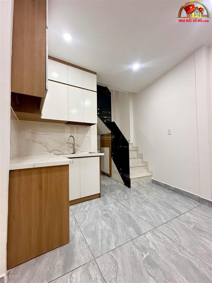 Bán nhà đất Đường Lạc Long Quân – Phường cũ 5 Quận 11 – Phường mới 5 – Thành phố Hồ Chí Minh Diện Tích 15m2 Giá 2.89 tỷ