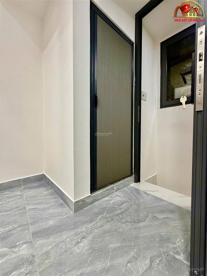 Bán nhà đất Đường Lạc Long Quân – Phường cũ 5 Quận 11 – Phường mới 5 – Thành phố Hồ Chí Minh Diện Tích 15m2 Giá 2.89 tỷ