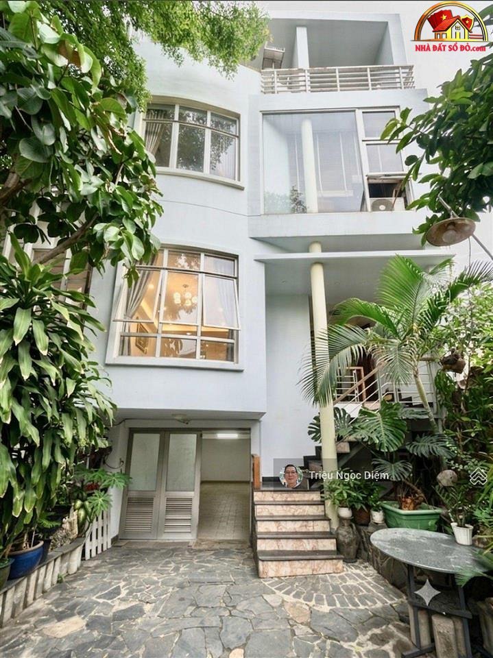 Biệt thự hiếm hẻm xe tải Thích Quảng Đức – Phường cũ Đức Nhuận Quận Phú Nhuận – Thành phố Hồ Chí Minh diện tích 162 m2 giá 22.5 tỷ