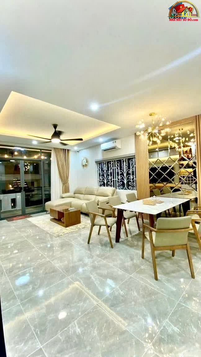 Bán nhà đất Đường Cách Mạng Tháng Tám – Phường cũ Không xác định – Quận 10 – Phường mới Không xác định – Thành phố Hồ Chí Minh – Diện tích 54 m² – Giá 11.5 tỷ