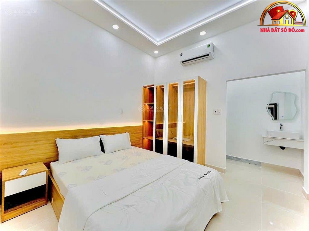 Bán nhà đất Đường Nguyễn Sỹ Sách – Phường cũ Tân Sơn Quận Tân Bình – Phường mới Tân Sơn Nhì – Thành phố Hồ Chí Minh Diện tích 37 m2 Giá 4.99 tỷ