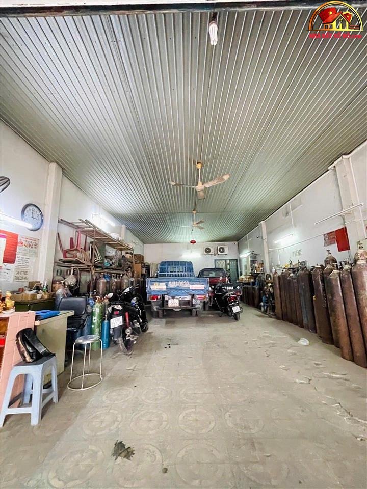 Chính chủ bán đất Full thổ cư tặng nhà cấp 4 đường Phan Văn Hớn – Phường Đông Hưng Thuận – Quận 12 – Thành phố Hồ Chí Minh diện tích 165 m2 giá 9450000000