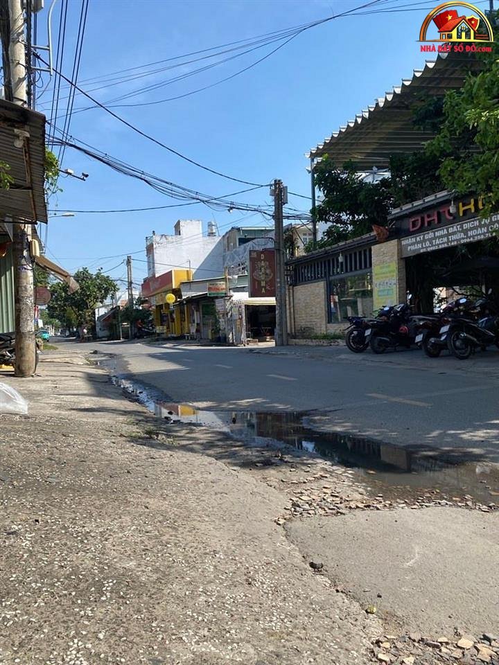 Biệt thự sân vườn Đường Thạnh Lộc 16 – Phường cũ Thạnh Lộc Quận 12 – Phường mới Thạnh Lộc – Thành phố Hồ Chí Minh diện tích 282m2 giá 18.99 tỷ