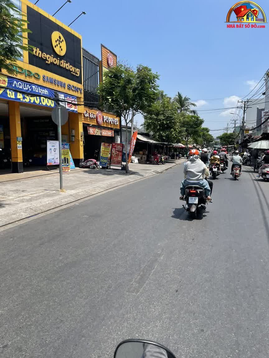 Bán nhà đất Đường Nguyễn Văn Quá – Phường cũ Đông Hưng Thuận Quận 12 – Phường mới Không xác định – Thành phố Hồ Chí Minh diện tích 983 m² giá 76 tỷ