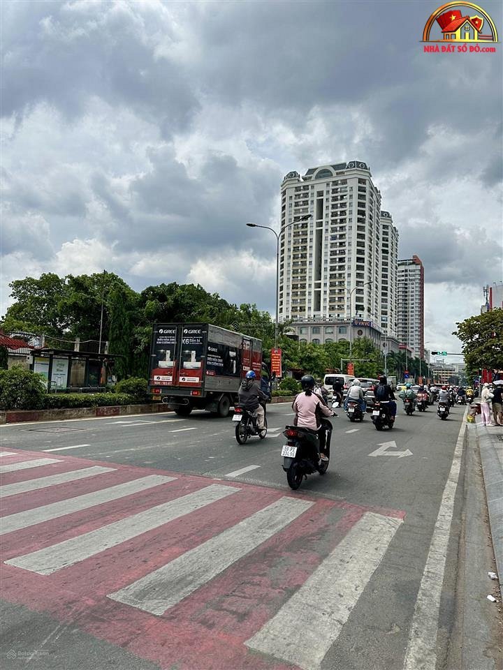 Nhà riêng 90 m2, 10.8 tỷ – Bán nhà đất Đường Lê Đại Hành – Phường cũ 11 Quận 11 – Phường mới 11 – Thành phố Hồ Chí Minh