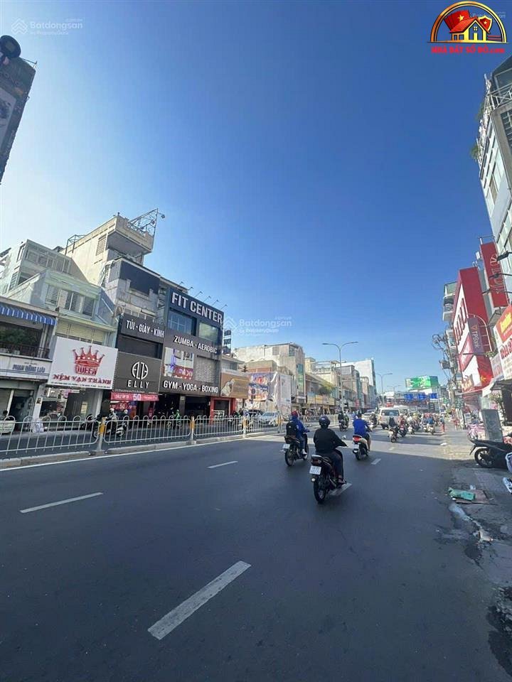 Bán nhà đất Đường Phan Đăng Lưu – Phường cũ 7 Quận Phú Nhuận – Phường mới 7 – Thành phố Hồ Chí Minh 200 m2 35 tỷ