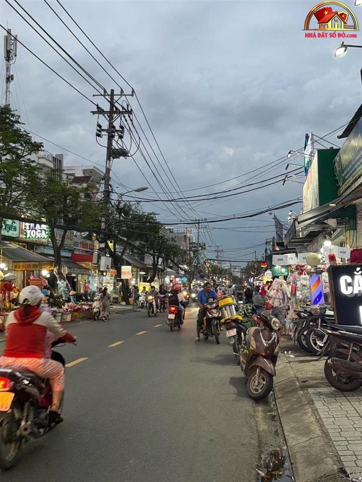Cần bán nhà đất mặt tiền đường Nguyễn Văn Quá – Phường cũ Đông Hưng Thuận Quận 12 – Phường mới Đông Hưng Thuận – Thành phố Hồ Chí Minh – Diện tích 114m2 – Giá 12.9 tỷ