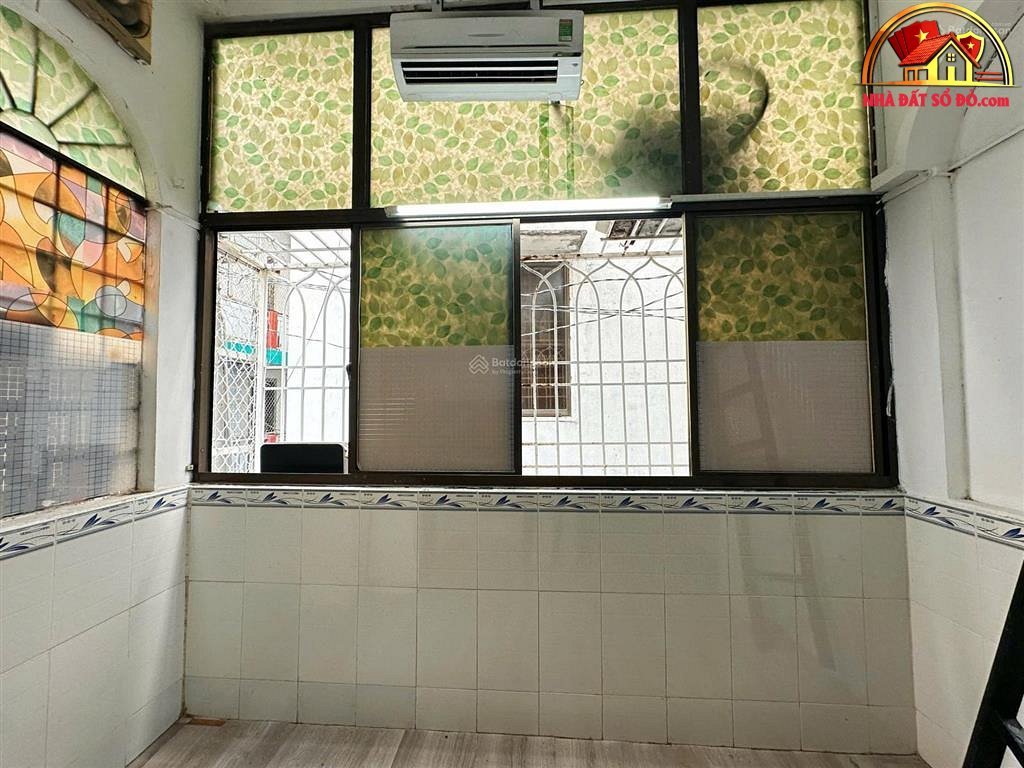 Cho thuê nhà đất Đường Ngô Gia Tự – Phường cũ Không xác định – Quận 10 – Phường mới Không xác định – Thành phố Hồ Chí Minh – Diện tích 20 m2 – Giá 5.2 triệu
