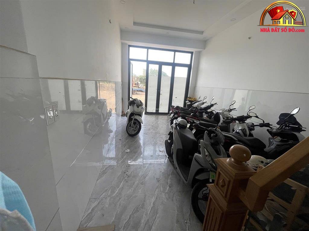 Nhà mặt tiền kênh Tham Lương Phường Bình Hưng Hòa Quận Bình Tân – Thành phố Hồ Chí Minh 64 m2 9.5 tỷ