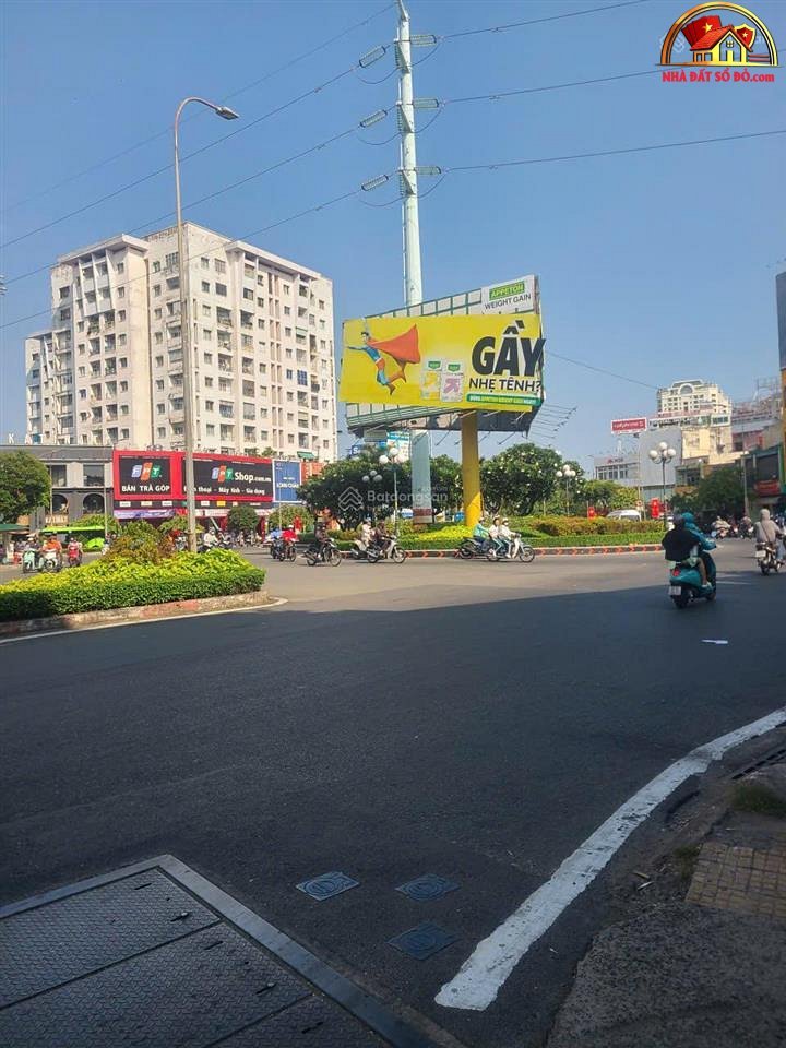Nhà mặt tiền Âu Cơ – Phường cũ 14 Quận 11 – Phường mới 14 – Thành phố Hồ Chí Minh diện tích 135 m2 giá 52000000000