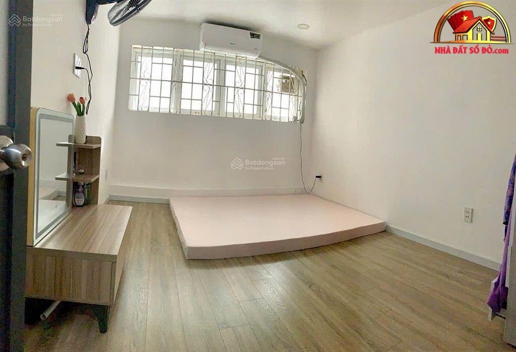 Bán nhà đất Đường Lạc Long Quân – Phường cũ Không xác định – Quận Không xác định – Phường mới Không xác định – Thành phố Hồ Chí Minh 22 m2 4.2 tỷ