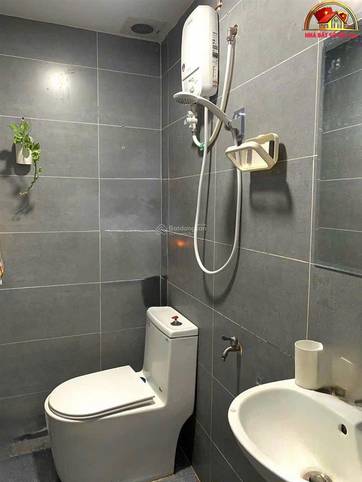 Bán nhà đất Đường Lạc Long Quân – Phường cũ Không xác định – Quận Không xác định – Phường mới Không xác định – Thành phố Hồ Chí Minh 22 m2 4.2 tỷ