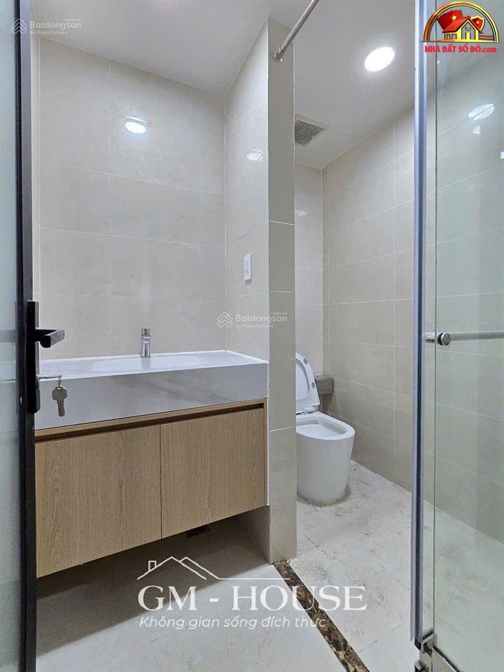 Cho thuê nhà đất Đường Ung Văn Khiêm – Phường cũ Không xác định – Quận Bình Thạnh – Phường mới Không xác định – Thành phố Hồ Chí Minh Diện tích 28m2 Giá 7triệu/tháng