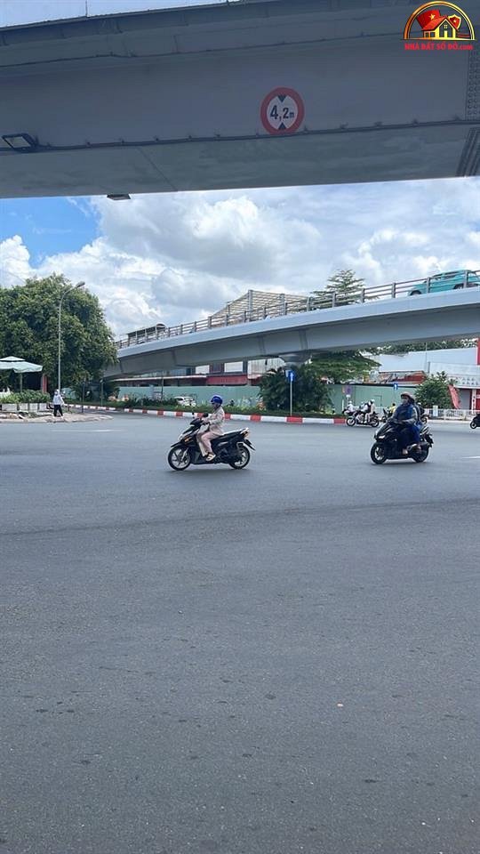Bán nhà đất Đường Nguyễn Văn Nghi – Phường cũ 7 Quận Gò Vấp – Phường mới Không xác định – Thành phố Hồ Chí Minh diện tích 89 m2 giá 12 tỷ