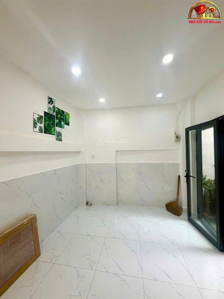 Nhà đẹp hẻm xe hơi Đường Lạc Long Quân – Phường cũ Minh Phụng Quận 11 – Phường mới Minh Phụng – Thành phố Hồ Chí Minh diện tích 24 m2 giá 3.79 tỷ