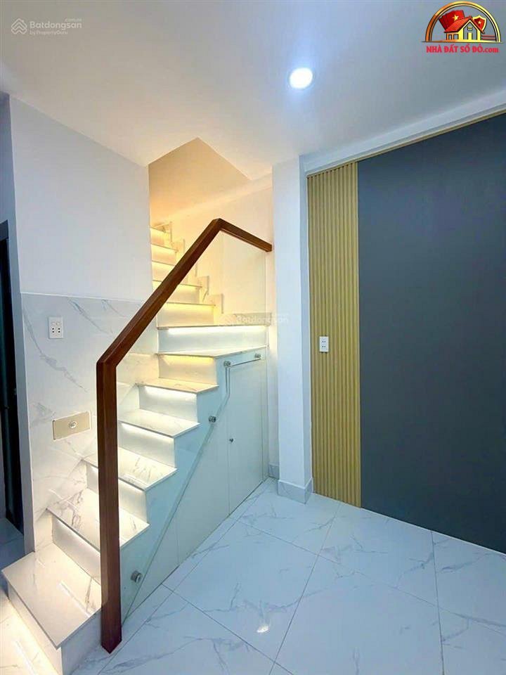 Nhà đẹp hẻm xe hơi Đường Lạc Long Quân – Phường cũ Minh Phụng Quận 11 – Phường mới Minh Phụng – Thành phố Hồ Chí Minh diện tích 24 m2 giá 3.79 tỷ