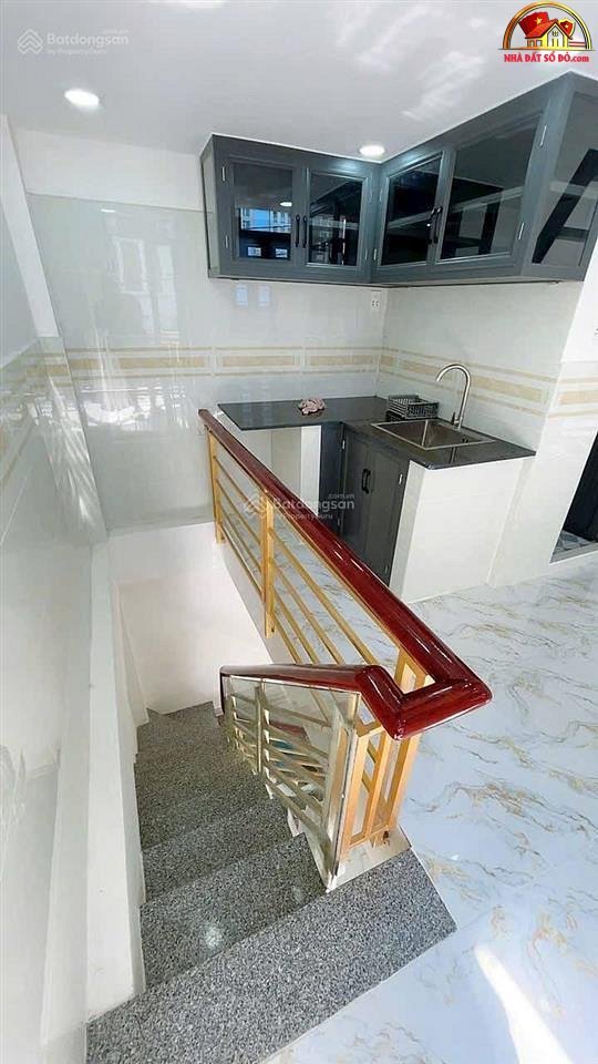 Bán nhà đất Đường Lạc Long Quân – Phường cũ 9 Quận Tân Bình – Phường mới 9 – Thành phố Hồ Chí Minh Diện tích 13 m2 – Giá 3.2 tỷ