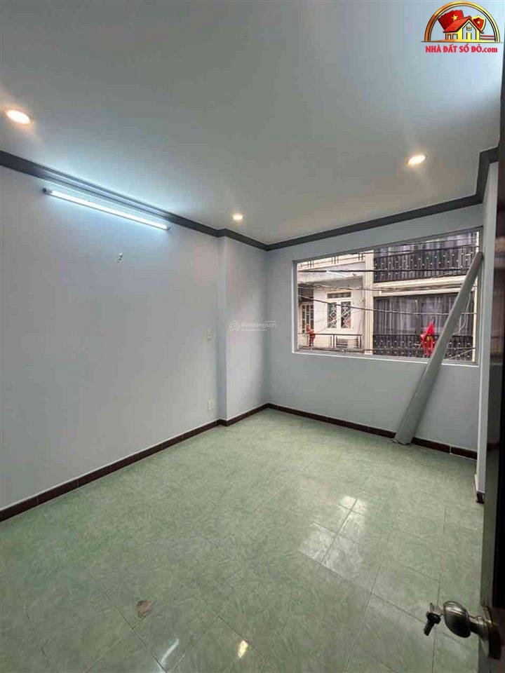 Lạc Long Quân – Quận 11 – Diện tích 28 m2 – Giá 7.18 tỷ