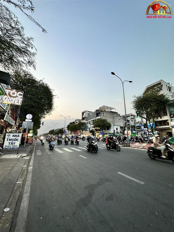 Bán nhà đất Đường Lê Trọng Tấn – Phường cũ Tây Thạnh Quận Tân Phú – Phường mới Tây Thạnh – Thành phố Hồ Chí Minh diện tích 280 m2 giá 36 tỷ