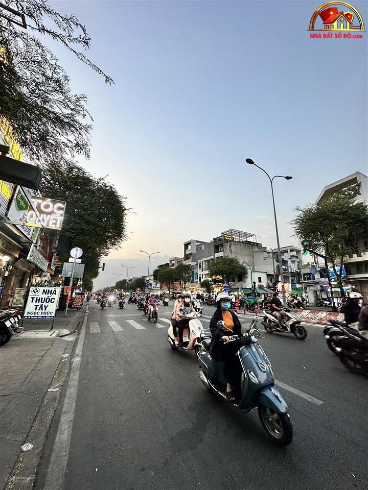 Bán nhà đất Đường Lê Trọng Tấn – Phường cũ Tây Thạnh Quận Tân Phú – Phường mới Tây Thạnh – Thành phố Hồ Chí Minh diện tích 280 m2 giá 36 tỷ