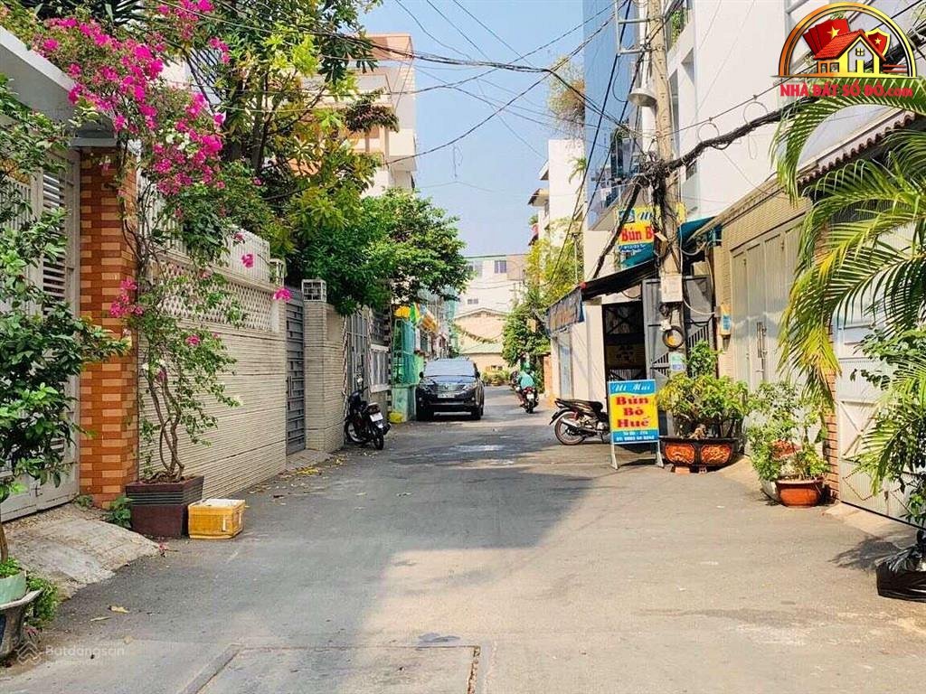 Bán nhà đất Đường Nguyễn Trọng Tuyển – Phường cũ 1 Quận Tân Bình – Phường mới 1 – Thành phố Hồ Chí Minh Diện tích 219 m2 – Giá 37 tỷ