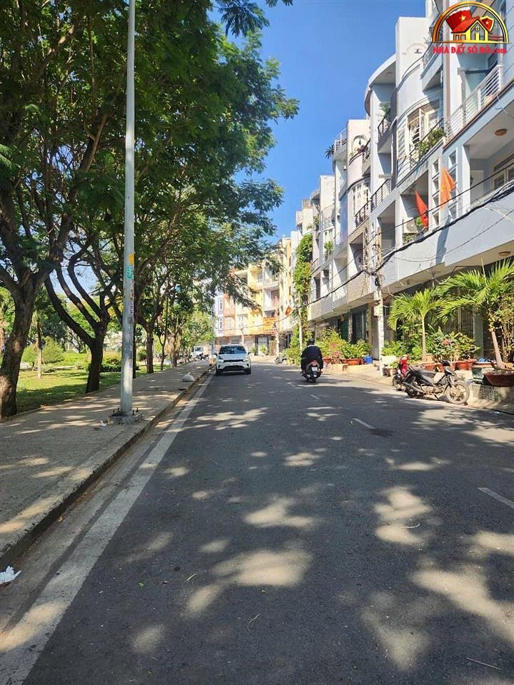 Bán nhà đất Đường Bình Phú – Phường cũ Không xác định – Quận Không xác định – Phường mới Không xác định – Thành phố Hồ Chí Minh Diện tích 60m2 Giá 8.9 tỷ