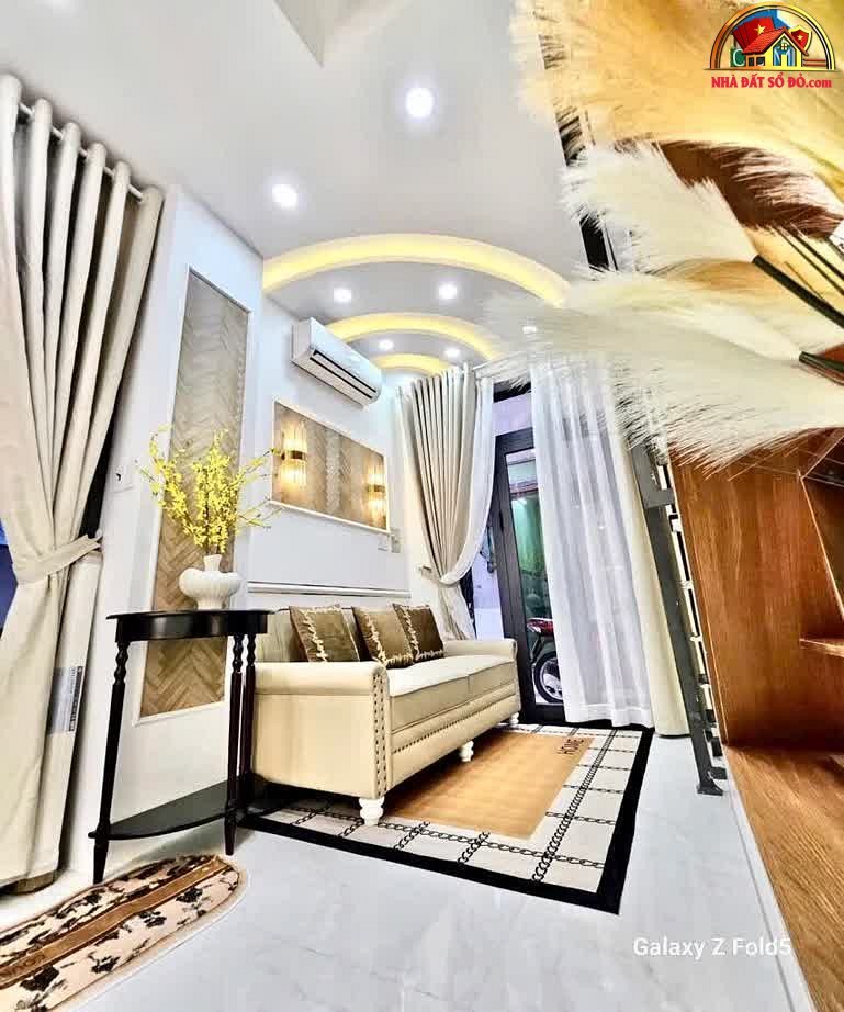 Bán nhà đất Đường Hoàng Văn Thụ – Phường cũ 9 Quận Phú Nhuận – Phường mới 9 – Thành phố Hồ Chí Minh diện tích 30 m² giá 5.98 tỷ