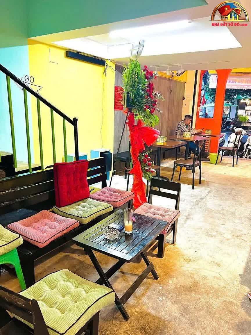 Bán loại bất động sản khác Đường Hoa Sứ – Phường cũ Cầu Kiệu Quận Phú Nhuận – Phường mới Cầu Kiệu – Thành phố Hồ Chí Minh Diện tích 84 m² Giá 395 triệu