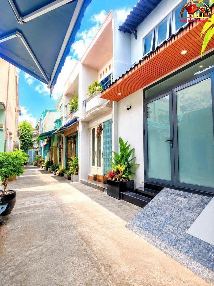 Bán nhà đất Đường Âu Cơ – Phường cũ Phú Trung Quận Tân Phú – Phường mới Phú Trung – Thành phố Hồ Chí Minh Diện tích 24m2 – Giá 4.85 tỷ