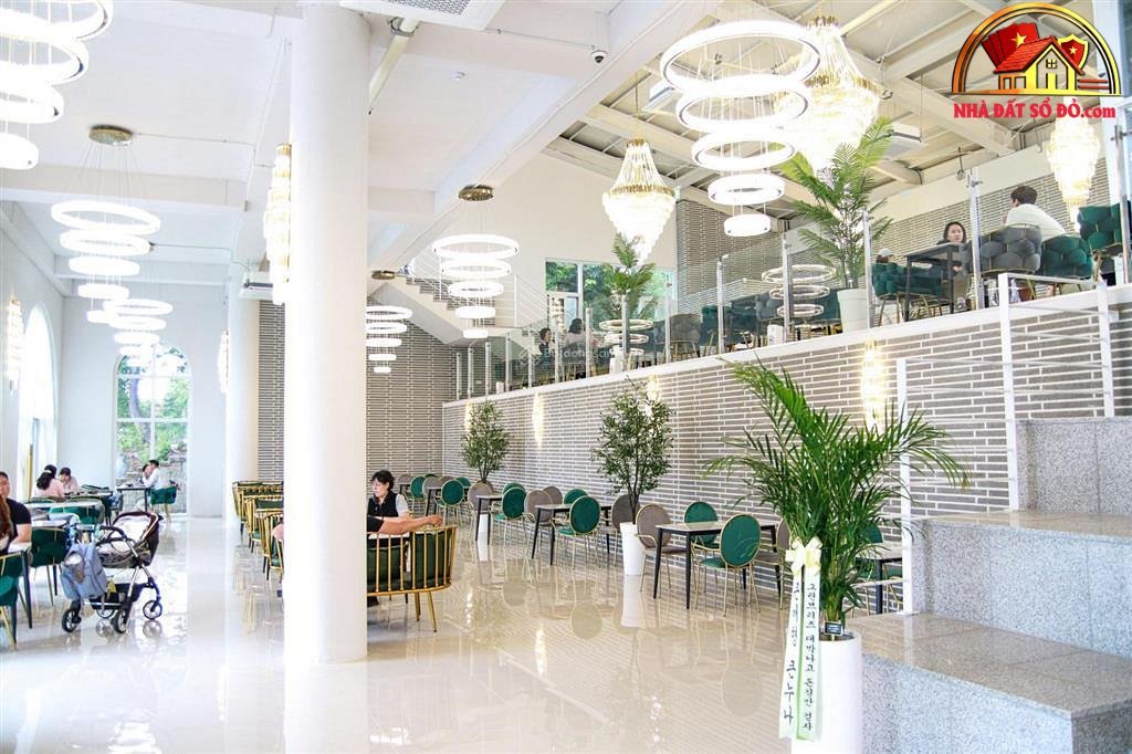 Bán nhà đất Đường Sư Vạn Hạnh – Phường cũ Không xác định – Quận Không xác định – Phường mới Không xác định – Thành phố Hồ Chí Minh 185 m2 85 tỷ