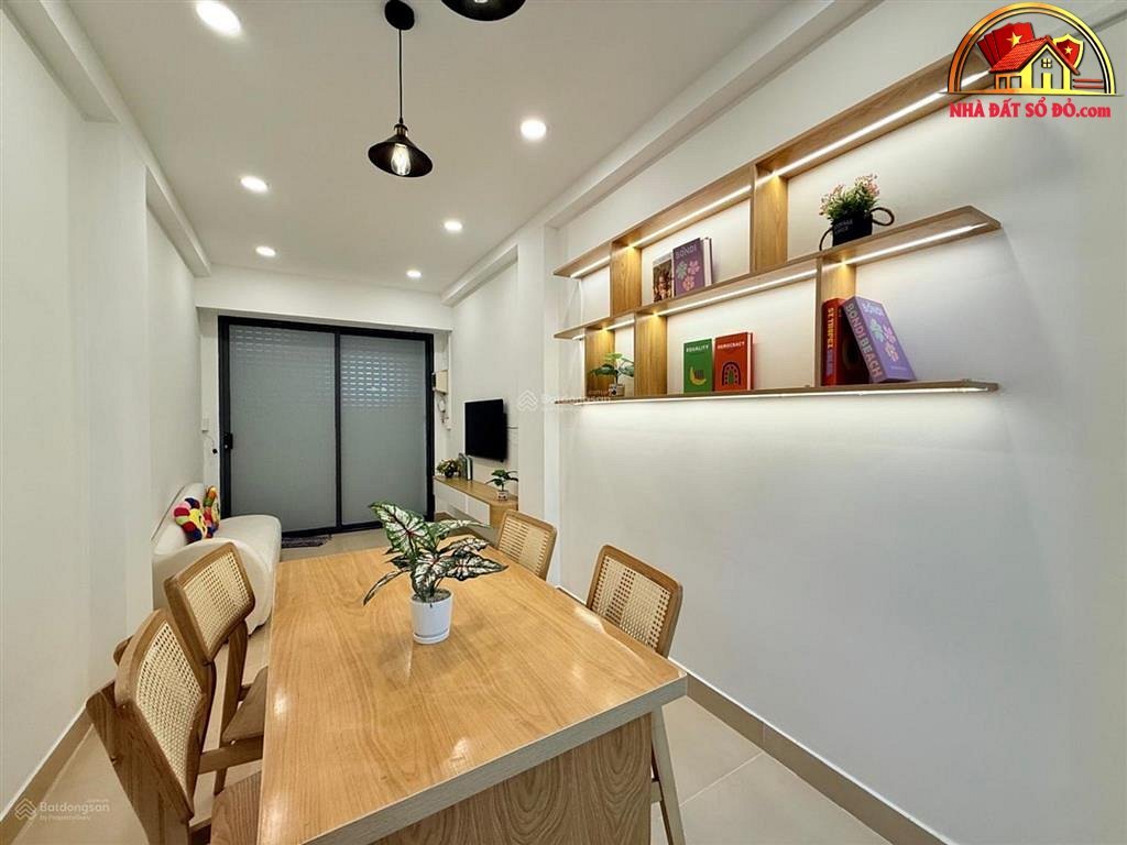 Bán nhà đất Đường 3/2 – Phường cũ 14 Quận 10 – Phường mới 14 – Thành phố Hồ Chí Minh diện tích 31 m2 giá 5950000000