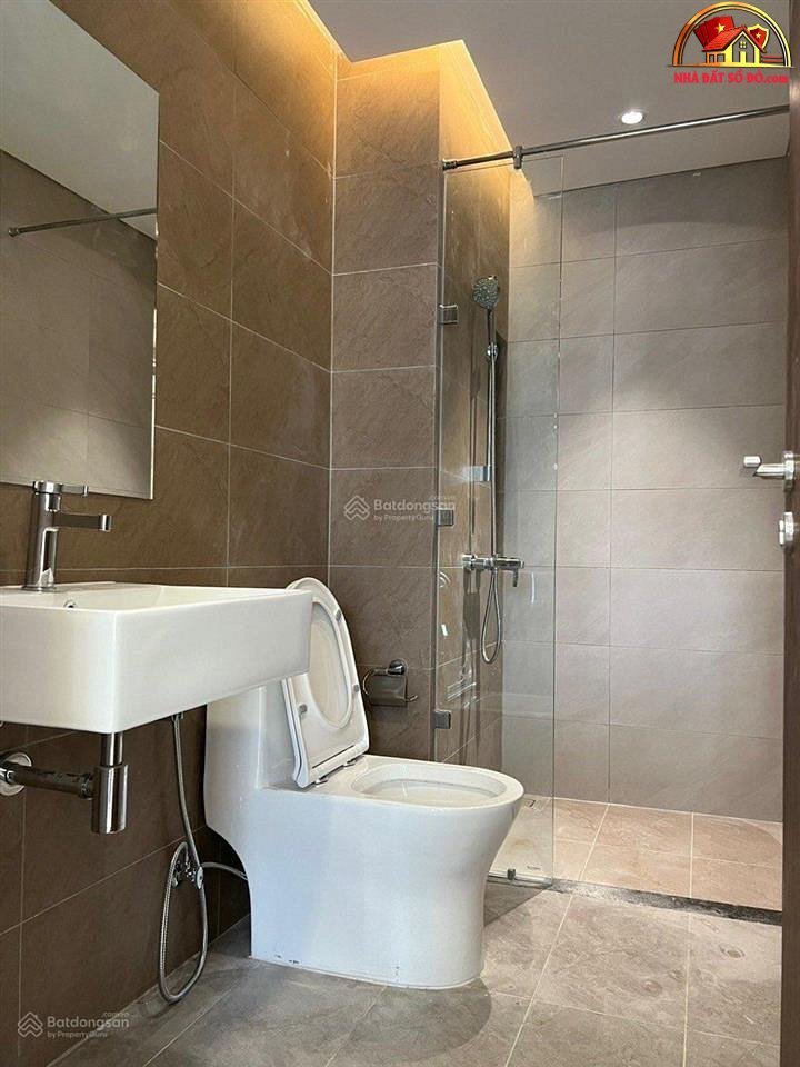 Căn hộ chung cư Oriental Plaza đường Âu Cơ – Phường cũ Tân Thành Quận Tân Phú – Phường mới Tân Thành – Thành phố Hồ Chí Minh 106 m2 4.8 tỷ