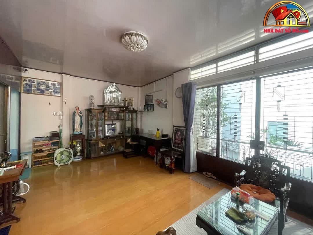 Bán nhà đất Đường Lê Hồng Phong – Phường cũ 2 Quận 10 – Phường mới 2 – Thành phố Hồ Chí Minh 44 m² 8.1 tỷ