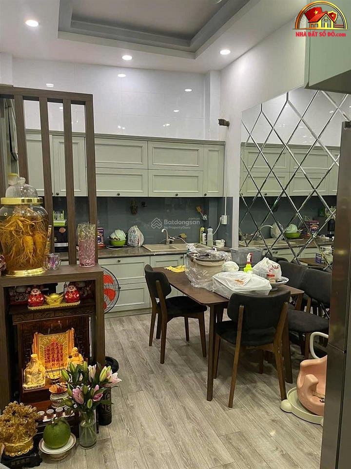 Bán nhà đất Đường Ngô Gia Tự – Phường cũ Không xác định – Quận 10 – Phường mới Không xác định – Thành phố Hồ Chí Minh – Diện tích 41 m2 – Giá 7.5 tỷ