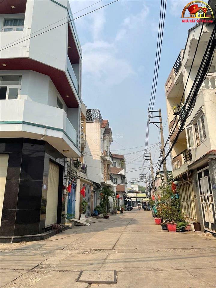 Nhà mới vào ở liền hẻm xe hơi Trương Phước Phan – Phường cũ Bình Trị Đông Quận Bình Tân – Tỉnh Thành phố Hồ Chí Minh diện tích 80m2 giá 7.9 tỷ