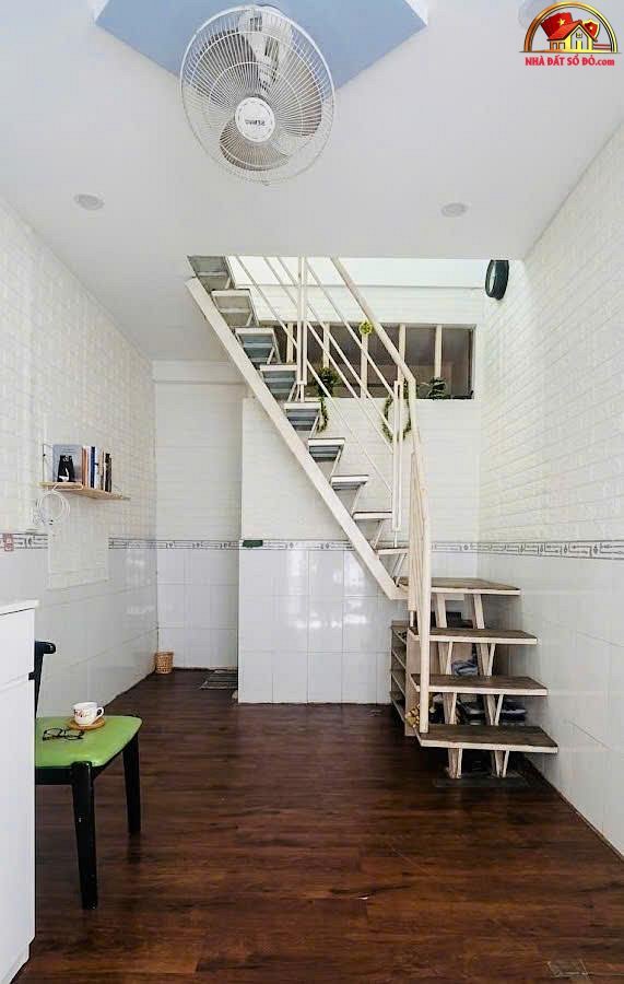 Bán nhà đất Đường Trường Sơn – Phường cũ 15 Quận 10 – Phường mới Hòa Hưng – Thành phố Hồ Chí Minh diện tích 22 m2 giá 2.7 tỷ