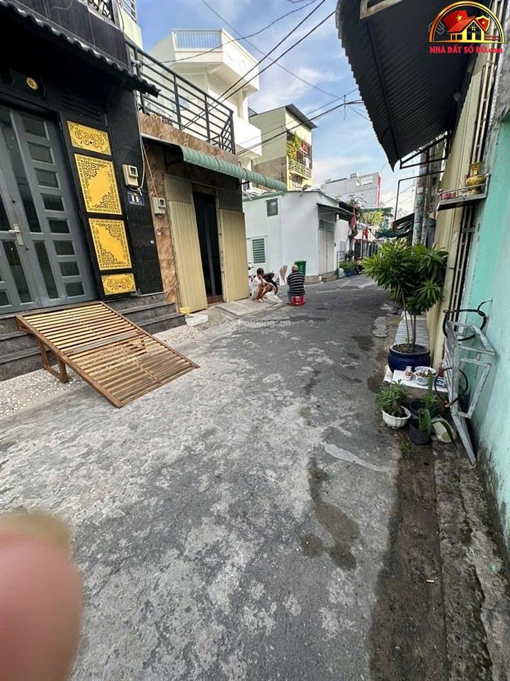 Bán nhà đất Đường Lê Đình Cẩn – Phường cũ Tân Tạo Quận Bình Tân – Phường mới Tân Tạo – Thành phố Hồ Chí Minh diện tích 32 m2 giá 4.1 tỷ