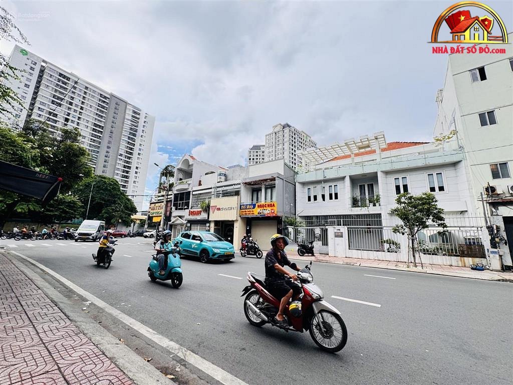 Bán nhà đất Đường Đào Duy Anh – Phường cũ Đức Nhụt Quận Phú Nhuận – Phường mới Đức Nhụt – Thành phố Hồ Chí Minh Diện tích 187 m2 giá 50 tỷ