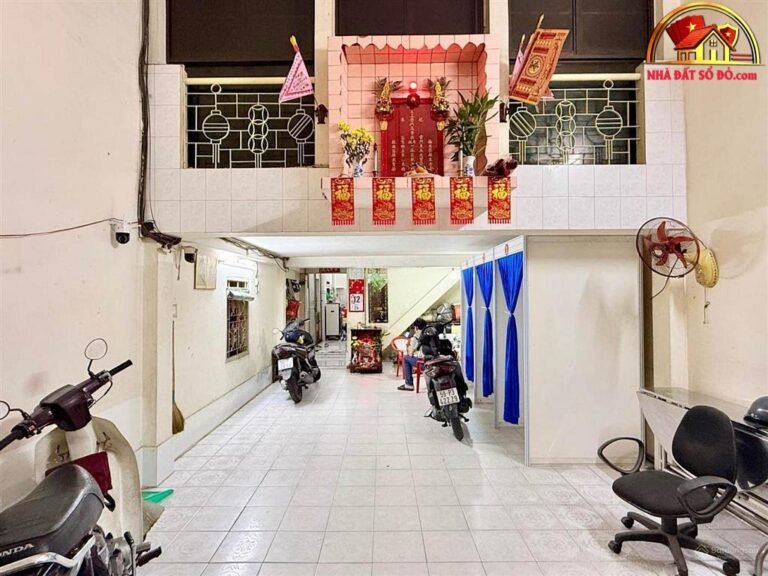 Bán nhà đất Đường Âu Cơ – Phường cũ 10 Quận Tân Bình – Phường mới 10 – Thành phố Hồ Chí Minh Diện tích 72 m2 – Giá 8.4 tỷ