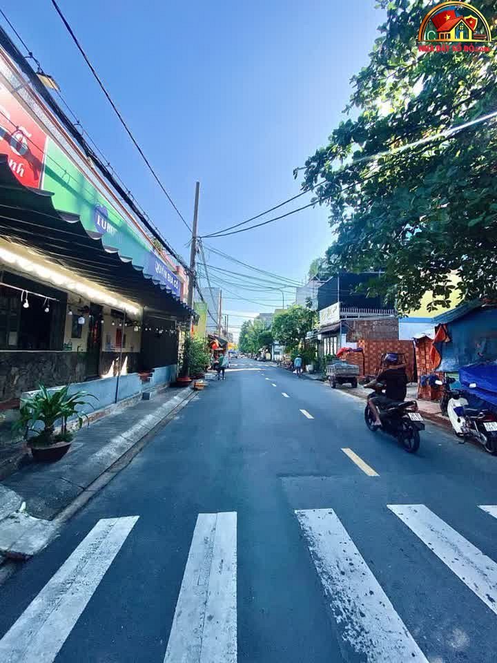 Bán nhà đất Đường Lê Niệm – Phường cũ Phú Thạnh Quận Tân Phú – Phường mới Phú Thạnh – Thành phố Hồ Chí Minh diện tích 95 m² giá 10.5 tỷ