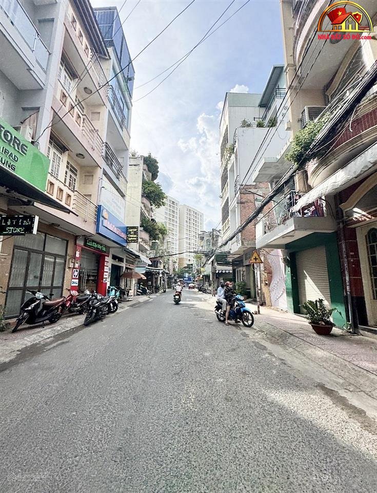 Bán nhà đất Đường Lạc Long Quân – Phường cũ Không xác định – Quận Không xác định – Phường mới Không xác định – Thành phố Hồ Chí Minh diện tích 26 m2 giá 7.38 tỷ