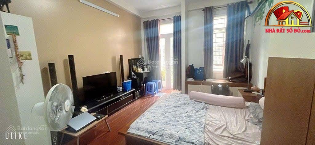 Bán nhà đất Đường Cách Mạng Tháng Tám – Phường cũ Không xác định – Quận Không xác định – Phường mới Không xác định – Thành phố Hồ Chí Minh – Diện tích 80 m2 – Giá 12 tỷ
