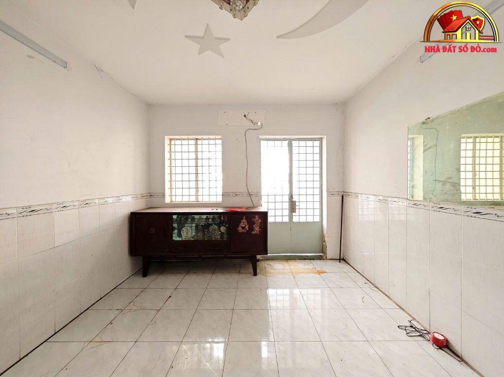 Bán nhà đất Đường Lạc Long Quân – Phường cũ … – Bán nhà mặt phố Quận Tân Bình – TP Hồ Chí Minh giá 7 – 10 tỷ