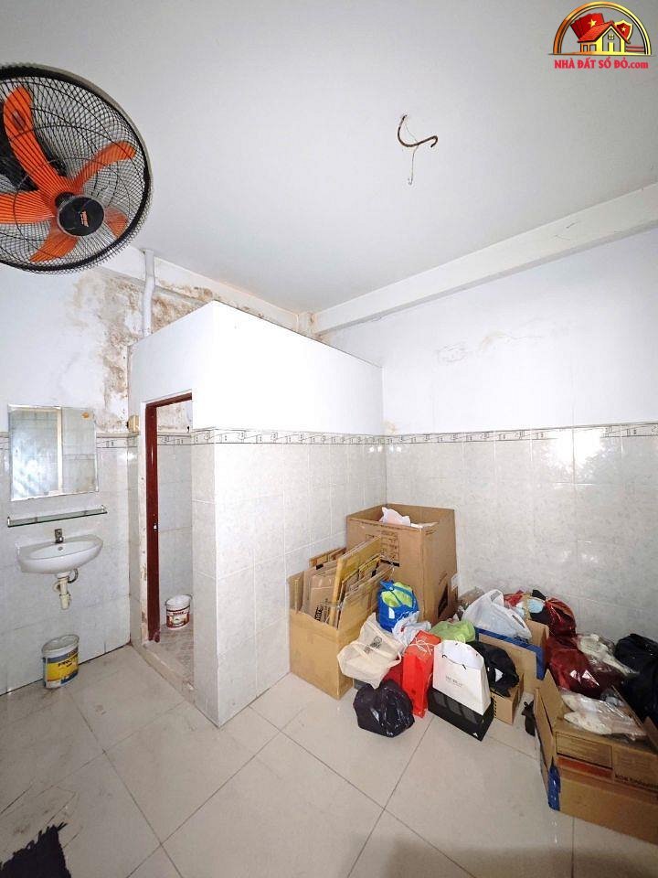 Bán nhà đất Đường Lạc Long Quân – Phường cũ Không xác định – Quận Tân Bình – Phường mới Không xác định – Thành phố Hồ Chí Minh – Diện tích 46 m2 – Giá 8.5 tỷ