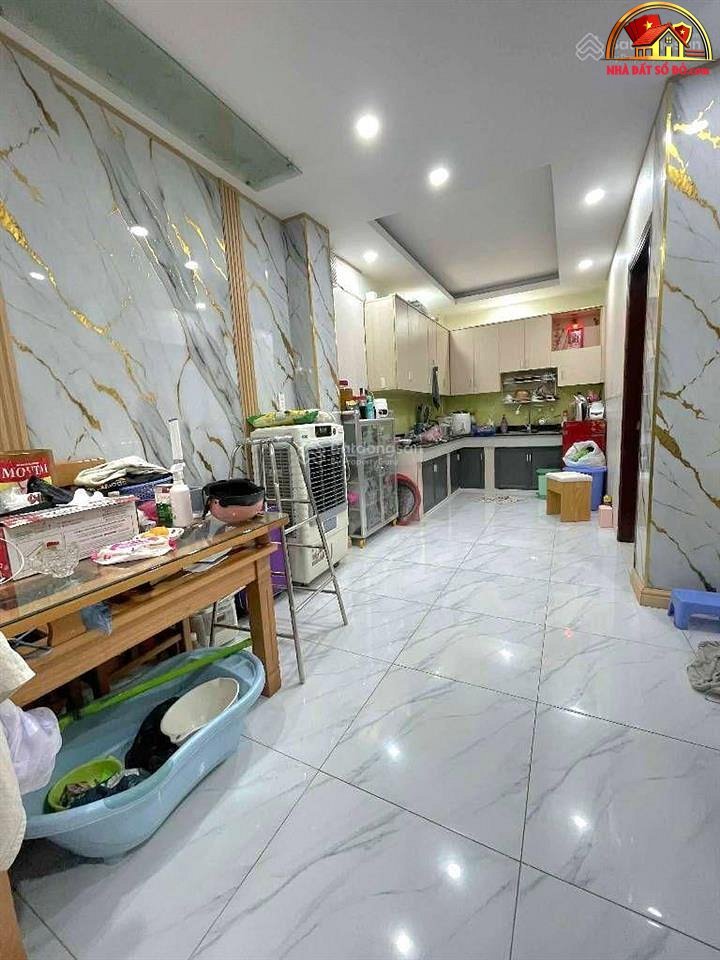 Nhà bán Đường Trần Thị Trọng – Phường cũ 15 Quận Tân Bình – Phường mới 15 – Thành phố Hồ Chí Minh Diện tích 56m2 Giá 5.79 tỷ