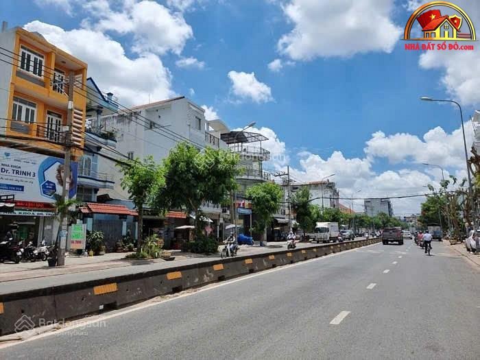 Nhà đất sổ đỏ Đường Lê Thị Riêng – Phường cũ Thới An Quận 12 – Phường mới Thới An – Thành phố Hồ Chí Minh Diện tích 952 m2 Giá 95 tỷ