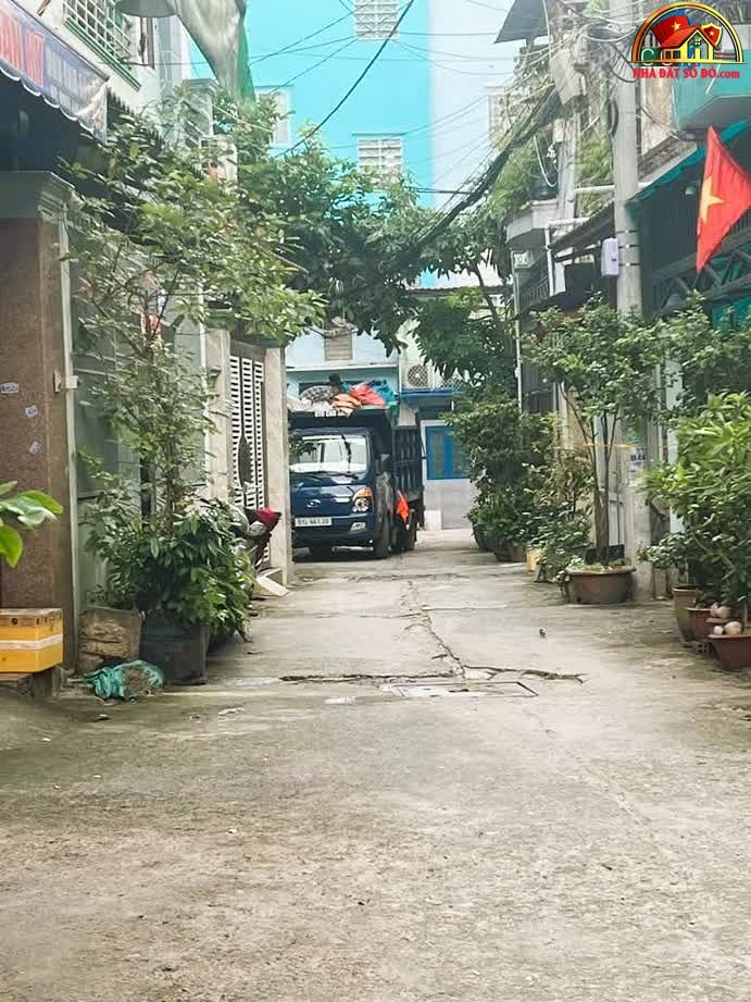 Bán nhà đất đường Âu Cơ – Phường cũ 10 Quận Tân Bình – Phường mới 10 – Thành phố Hồ Chí Minh diện tích 12 m² giá 1750 triệu