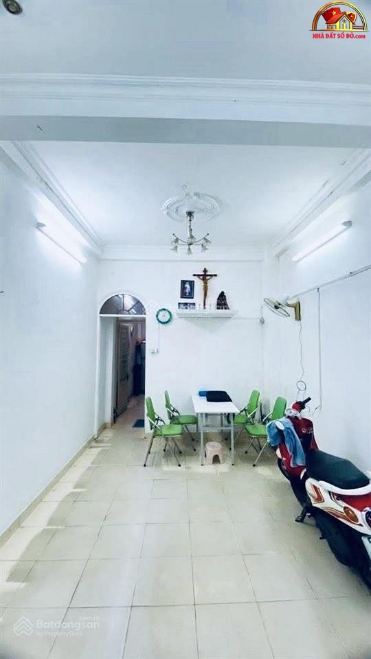 Nhà đất Đường Hùng Vương – Phường cũ 1 Quận 10 – Phường mới 1 – Thành phố Hồ Chí Minh diện tích 41 m2 giá 7.9 tỷ