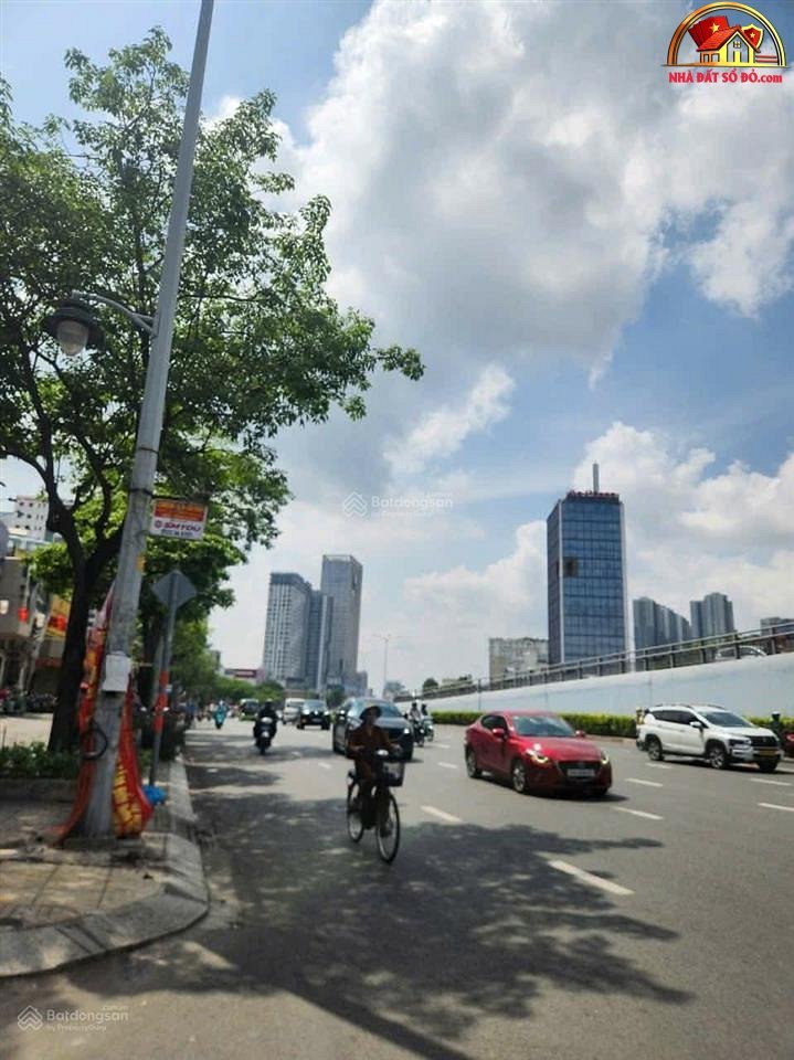Bán nhà đất Đường Điện Biên Phủ – Phường cũ Không xác định – Quận Bình Thạnh – Phường mới Không xác định – Thành phố Hồ Chí Minh Diện tích 70 m2 – Giá 11.98 tỷ